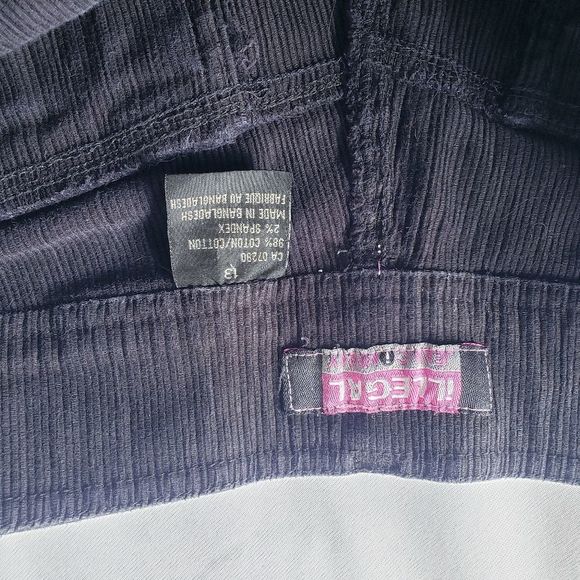 Illegal Black Corduroy Capris Jeans - Picture 14 of 16